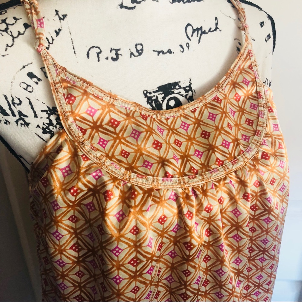 BCBG geometric tank